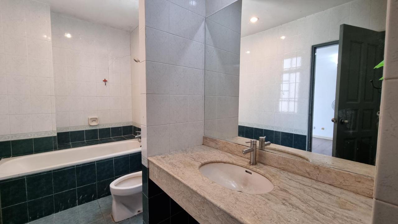 Kenyalang Emerald Riverine Homestay Kuching Eksteriør billede