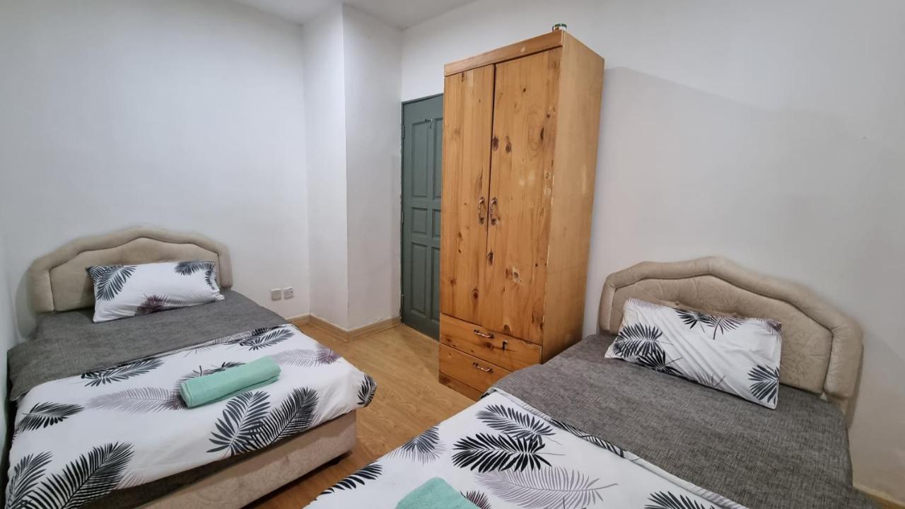 Kenyalang Emerald Riverine Homestay Kuching Eksteriør billede